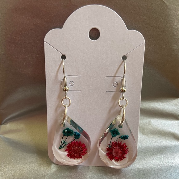 Handmade resin earrings - Picture 4 of 4